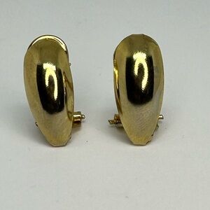 Vintage Gold-tone Lever Back Earrings